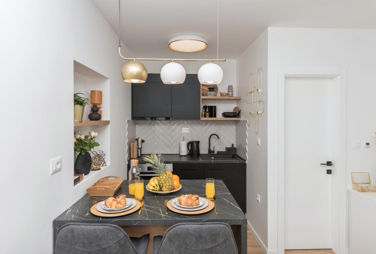 Studio Apartment Bianco, Near Beach, Free Parking, Wi-Fi Макарска Экстерьер фото